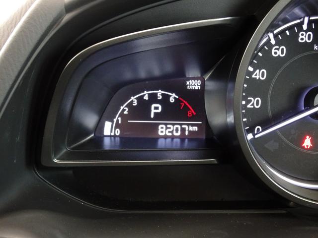 ＭＡＺＤＡ２ １５Ｓ　純正ＳＤナビ　ＥＴＣ　フルセグＴＶ　ＣＤ・ＤＶＤ　衝突軽減システム　横滑り防止　パーキングセンサー　アイドリングストップ　レーンアシスト　オートライト　ＬＥＤヘッドライト　前後ドラレコ　フロアマット（4枚目）