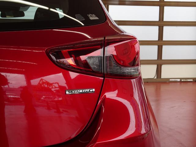 ＭＡＺＤＡ２ １５Ｓ　純正ＳＤナビ　ＥＴＣ　フルセグＴＶ　ＣＤ・ＤＶＤ　衝突軽減システム　横滑り防止　パーキングセンサー　アイドリングストップ　レーンアシスト　オートライト　ＬＥＤヘッドライト　前後ドラレコ　フロアマット（19枚目）