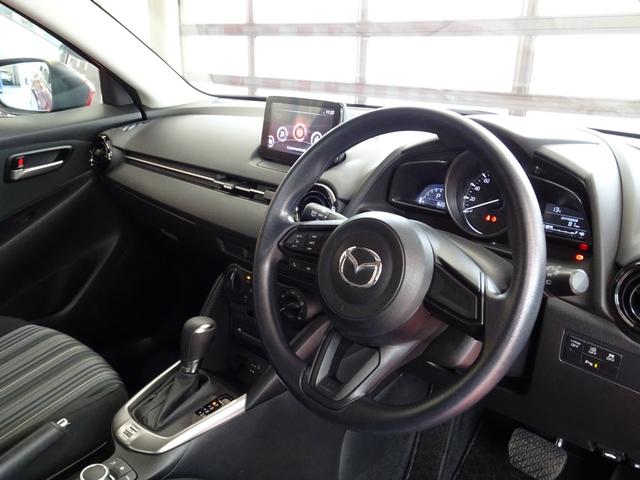 ＭＡＺＤＡ２ １５Ｓ　純正ＳＤナビ　ＥＴＣ　フルセグＴＶ　ＣＤ・ＤＶＤ　衝突軽減システム　横滑り防止　パーキングセンサー　アイドリングストップ　レーンアシスト　オートライト　ＬＥＤヘッドライト　前後ドラレコ　フロアマット（30枚目）