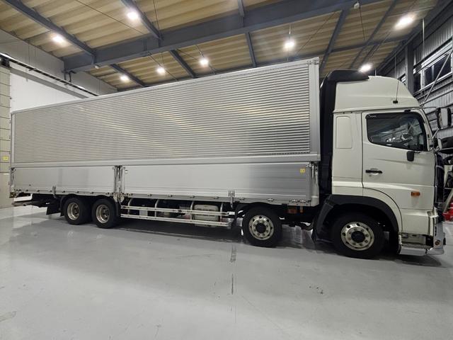 プロフィア 4軸低床・アルミウィング・格納パワーゲート付き・アルミホイール・7MT(4枚目)