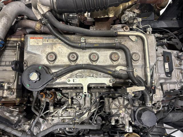 プロフィア 4軸低床・アルミウィング・格納パワーゲート付き・アルミホイール・7MT(22枚目)