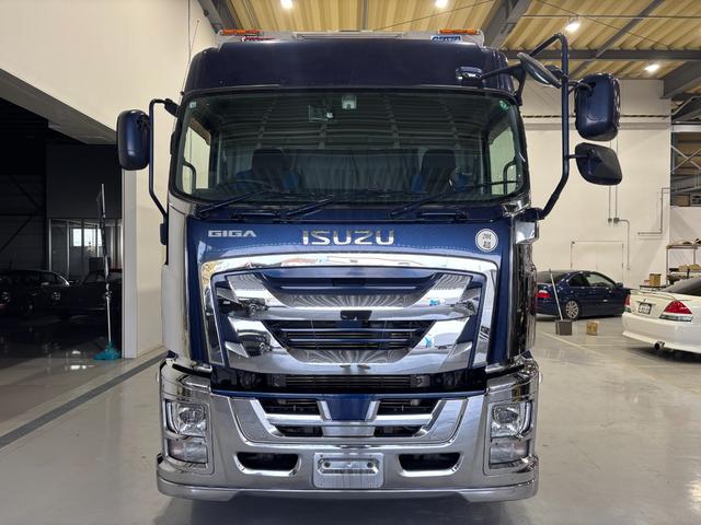 ギガ 4軸低床・アルミウィング・ハイルーフ・アルミホイール・7MT(2枚目)