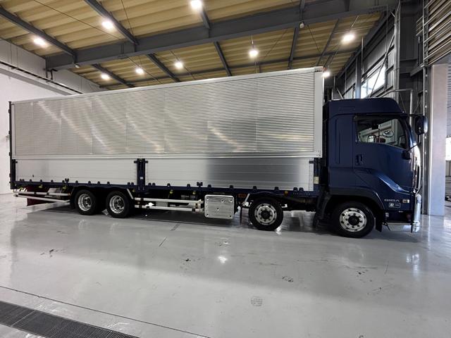 ギガ 4軸低床・アルミウィング・ハイルーフ・アルミホイール・7MT(4枚目)