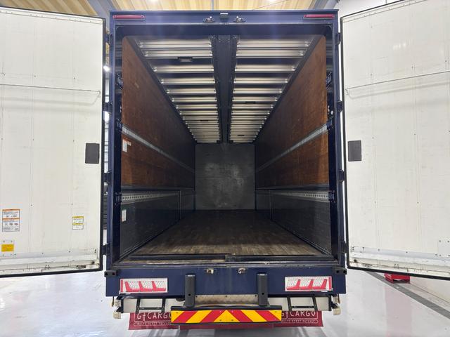 ギガ 4軸低床・アルミウィング・ハイルーフ・アルミホイール・7MT(18枚目)