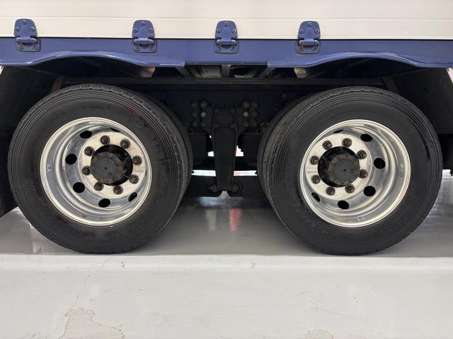 ギガ 4軸低床・アルミウィング・ハイルーフ・アルミホイール・7MT(20枚目)