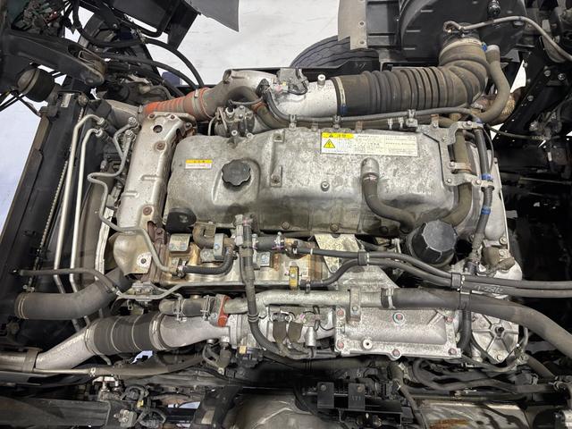 ギガ 4軸低床・アルミウィング・ハイルーフ・アルミホイール・7MT(23枚目)