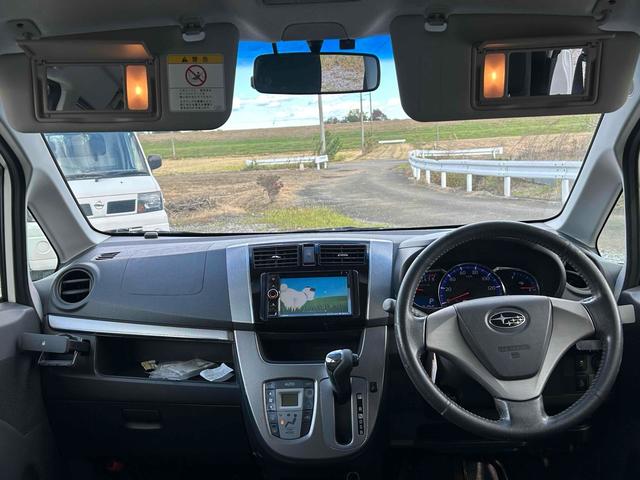 ステラ カスタムR ETC バックカメラ TV 衝突被害軽減システム LEDヘッドランプ スマートキー アイドリングストップ ベンチシート CVT 盗難防止システム ABS ESC CD DVD再生 Bluetooth(2枚目)