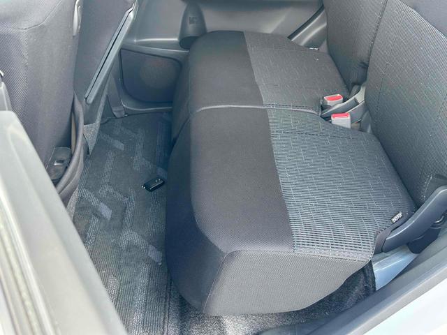 ステラ カスタムR ETC バックカメラ TV 衝突被害軽減システム LEDヘッドランプ スマートキー アイドリングストップ ベンチシート CVT 盗難防止システム ABS ESC CD DVD再生 Bluetooth(9枚目)