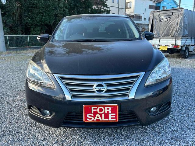 シルフィ Ｘ　バックカメラ　ナビ　ＣＶＴ　スマートキー　電動格納ミラー　電動リアゲート　盗難防止システム　ミュージックプレイヤー接続可　衝突安全ボディ　ＡＢＳ　ＥＳＣ　エアコン　パワーステアリング　パワーウィンドウ（11枚目）