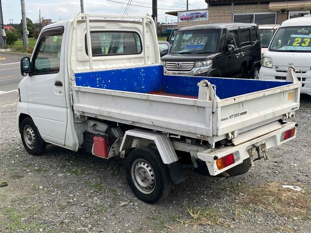ＮＴ１００クリッパートラック 　４ＷＤ　ＭＴ　パワーステアリング　ＥＴＣ　エアコン　運転席エアバッグ　ダンプ　三方開（14枚目）