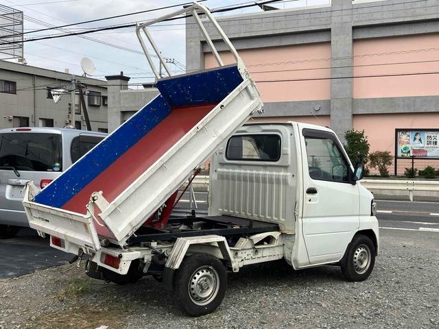 ＮＴ１００クリッパートラック 　４ＷＤ　ＭＴ　パワーステアリング　ＥＴＣ　エアコン　運転席エアバッグ　ダンプ　三方開（17枚目）