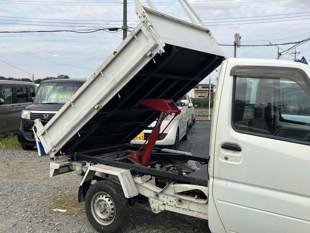 ＮＴ１００クリッパートラック 　４ＷＤ　ＭＴ　パワーステアリング　ＥＴＣ　エアコン　運転席エアバッグ　ダンプ　三方開（18枚目）