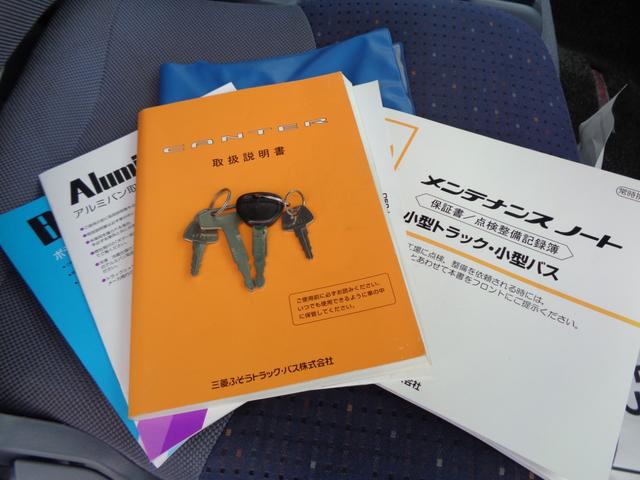 キャンター 　２ｔ積載　ＥＴＣ　左電格ミラー　ターボ　５速ＭＴインパネ　工具　ジャッキ有　取扱説明書有（47枚目）