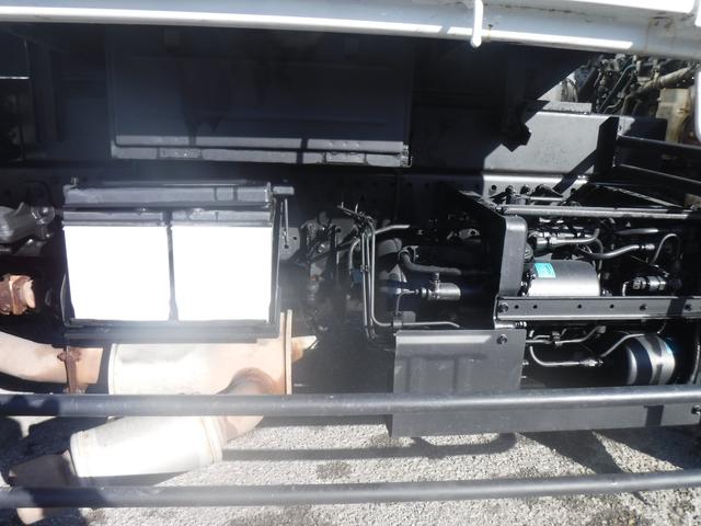 フォワード 　Ｌゲート　ダンプ　３．４５ｔ積載　手動コボレーンＥＴＣ　Ｆ６速ＭＴ　ターボ上物：新明和ＤＲＦ４－１７ＳＹ走行距離：７５，９１９ｋｍ　燃料：軽油※スペアキー無（25枚目）