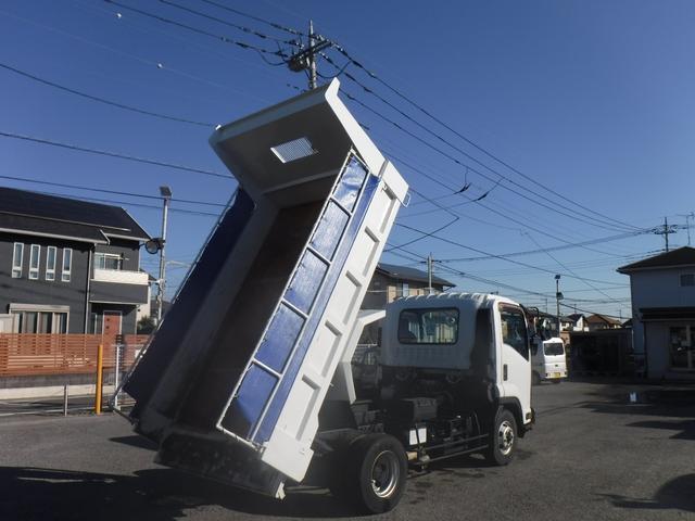 フォワード 　Ｌゲート　ダンプ　３．４５ｔ積載　手動コボレーンＥＴＣ　Ｆ６速ＭＴ　ターボ上物：新明和ＤＲＦ４－１７ＳＹ走行距離：７５，９１９ｋｍ　燃料：軽油※スペアキー無（29枚目）