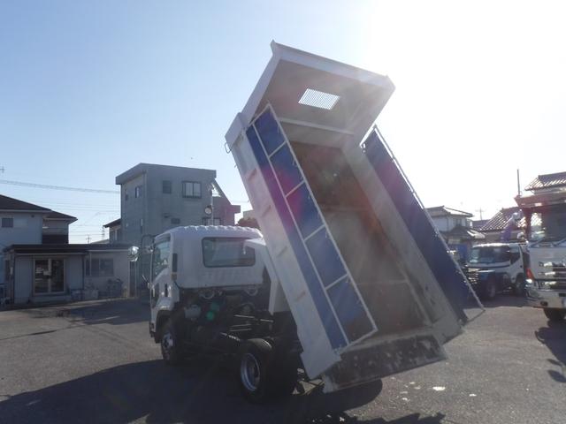 フォワード 　Ｌゲート　ダンプ　３．４５ｔ積載　手動コボレーンＥＴＣ　Ｆ６速ＭＴ　ターボ上物：新明和ＤＲＦ４－１７ＳＹ走行距離：７５，９１９ｋｍ　燃料：軽油※スペアキー無（31枚目）