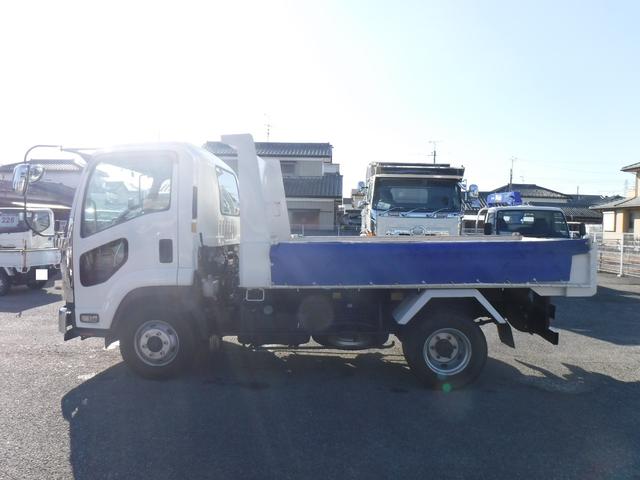 フォワード 　Ｌゲート　ダンプ　３．４５ｔ積載　手動コボレーンＥＴＣ　Ｆ６速ＭＴ　ターボ上物：新明和ＤＲＦ４－１７ＳＹ走行距離：７５，９１９ｋｍ　燃料：軽油※スペアキー無（40枚目）