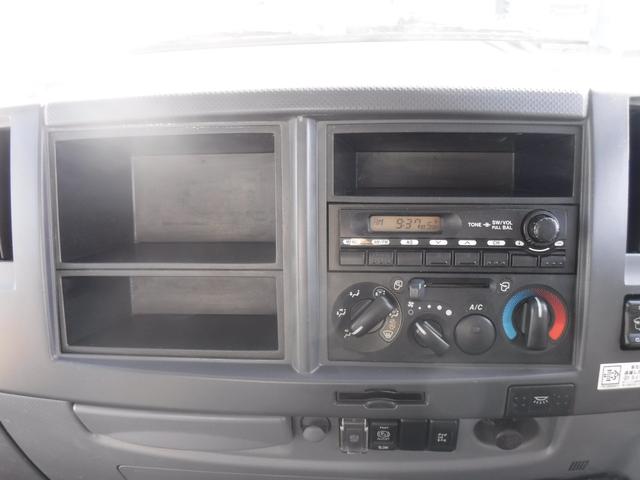 フォワード 　Ｌゲート　ダンプ　３．４５ｔ積載　手動コボレーンＥＴＣ　Ｆ６速ＭＴ　ターボ上物：新明和ＤＲＦ４－１７ＳＹ走行距離：７５，９１９ｋｍ　燃料：軽油※スペアキー無（50枚目）