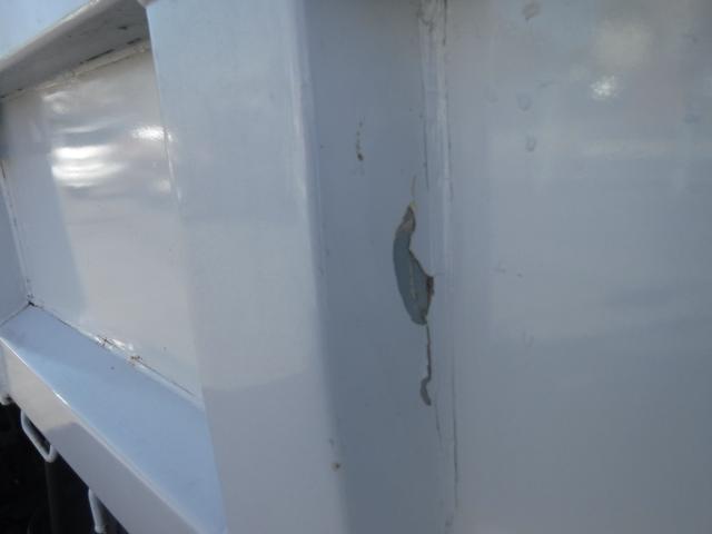 フォワード 　Ｌゲート　ダンプ　３．４５ｔ積載　手動コボレーンＥＴＣ　Ｆ６速ＭＴ　ターボ上物：新明和ＤＲＦ４－１７ＳＹ走行距離：７５，９１９ｋｍ　燃料：軽油※スペアキー無（63枚目）