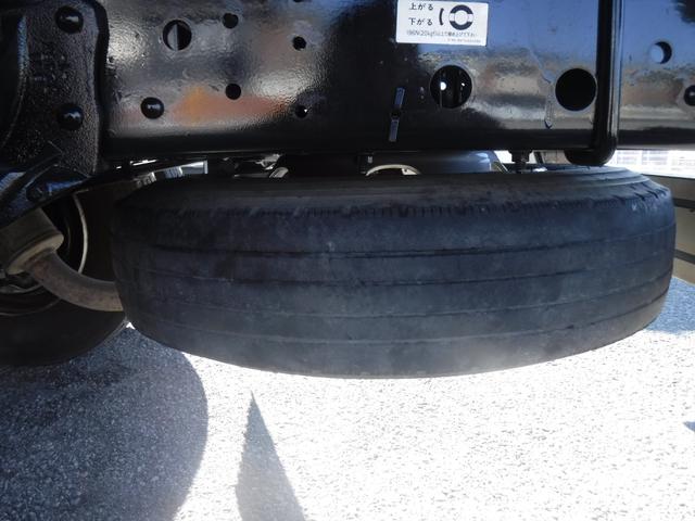 エルフトラック ワイドロング 4段クレーン フックイン2.93t吊ラジコン 3.95t積載 塗装仕上済 ETC F6速MT ターボ工具 ジャッキ 取扱説明書 スペアキー1本(21枚目)