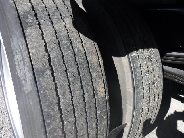 エルフトラック ワイドロング 4段クレーン フックイン2.93t吊ラジコン 3.95t積載 塗装仕上済 ETC F6速MT ターボ工具 ジャッキ 取扱説明書 スペアキー1本(23枚目)