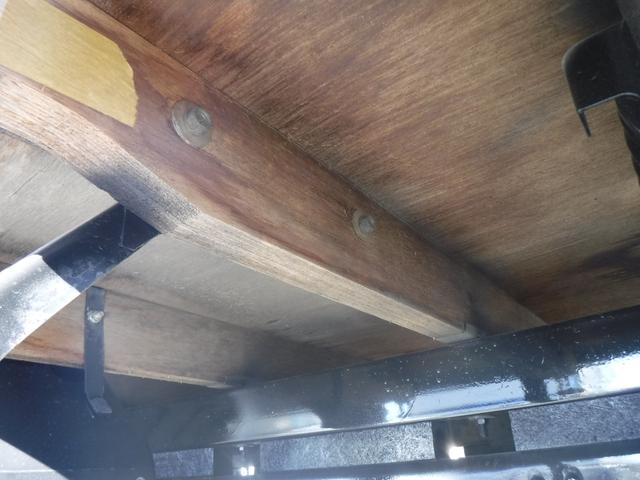 エルフトラック ワイドロング 4段クレーン フックイン2.93t吊ラジコン 3.95t積載 塗装仕上済 ETC F6速MT ターボ工具 ジャッキ 取扱説明書 スペアキー1本(24枚目)