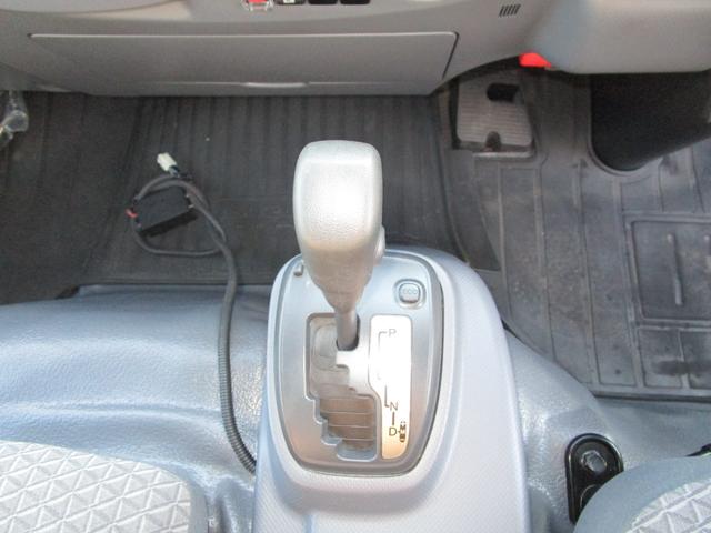 エルフトラック 　冷蔵冷凍　－３０度設定　２室冷凍　スタンバイ２００Ｖ　３．５ｔ積載バックカメラ　ＥＴＣ　写真逸脱装置　車間センサーＡＴターボ冷凍機：東プレ車両総重量：７，３５５ｋｇ　準中型免許工具　ジャッキ（29枚目）