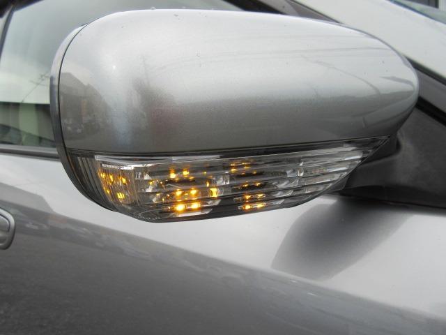 2.0Rアルカンターラセレクション 純正ナビ 専用シート HID&フォグ ドラレコ 外17AW(11枚目)