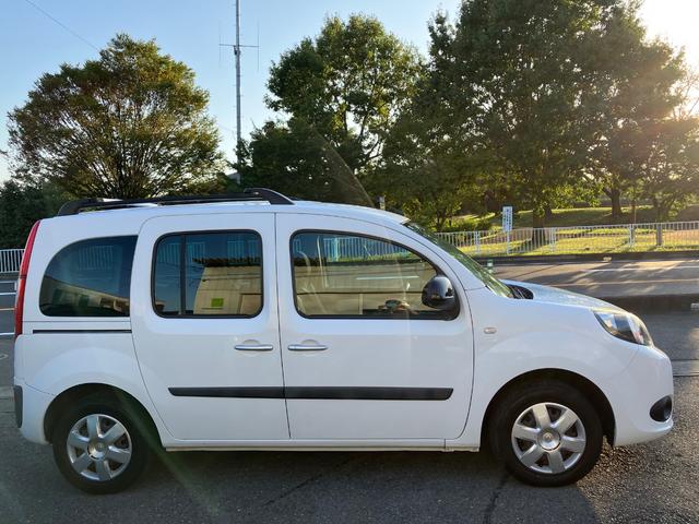 カングー ゼン 1.2ターボ マニュアル6速 キーレス スペアーキー ディスプレイオーディオ バックカメラ ETC ドラレコ ルーフレール 取説(4枚目)