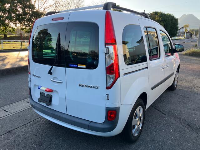 カングー ゼン 1.2ターボ マニュアル6速 キーレス スペアーキー ディスプレイオーディオ バックカメラ ETC ドラレコ ルーフレール 取説(5枚目)