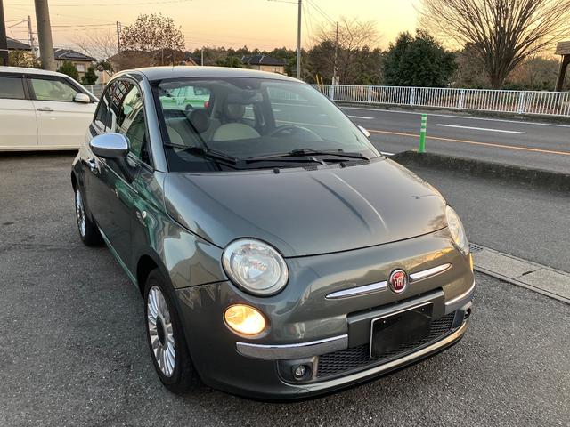 500 1.2ラウンジ 左ハンドル マニュアル5速 デイライト スペアーキー ガラスルーフ フルセグ バックカメラ BTオーディオ 取説(3枚目)