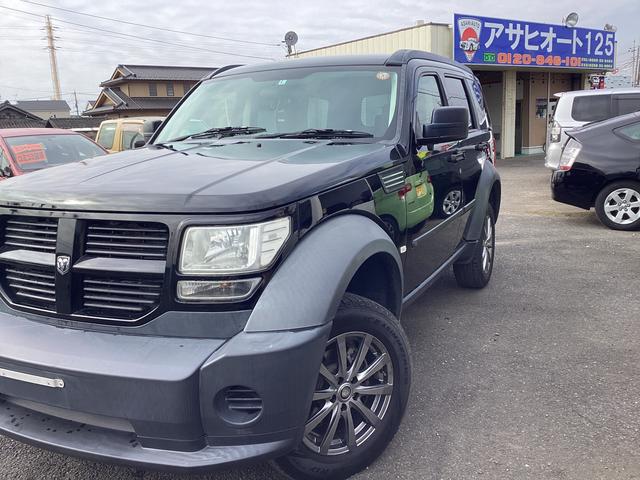 ダッジ・ナイトロ 　４ＷＤ　ＴＶ　オートクルーズコントロール　アルミホイール　電動格納ミラー　パワーシート　革シート　ＡＴ　盗難防止システム　ＡＢＳ　エアコン（14枚目）