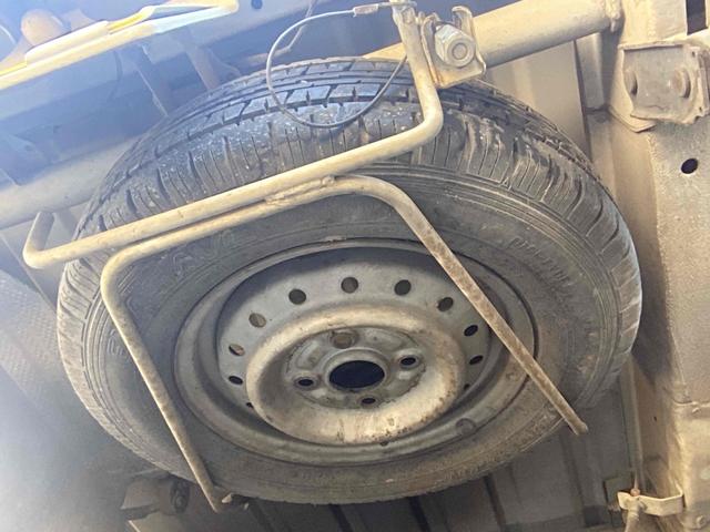 キャリイトラック 　４ＷＤ　ＡＴ　アルミホイール　エアコン　パワーステアリング　運転席エアバッグ　ＣＤ（23枚目）
