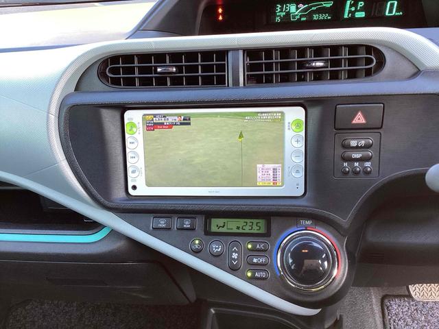 アクア S ETC バックカメラ ナビ TV スマートキー 電動格納ミラー CVT 衝突安全ボディ ABS ESC エアコン パワーステアリング パワーウィンドウ(4枚目)