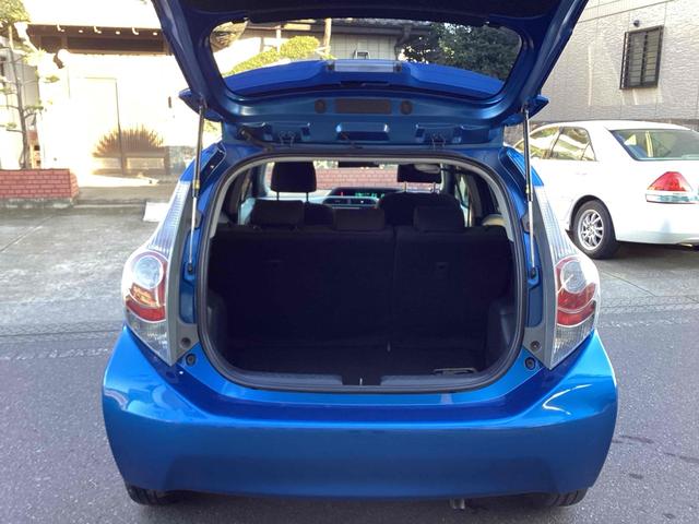 アクア S ETC バックカメラ ナビ TV スマートキー 電動格納ミラー CVT 衝突安全ボディ ABS ESC エアコン パワーステアリング パワーウィンドウ(31枚目)