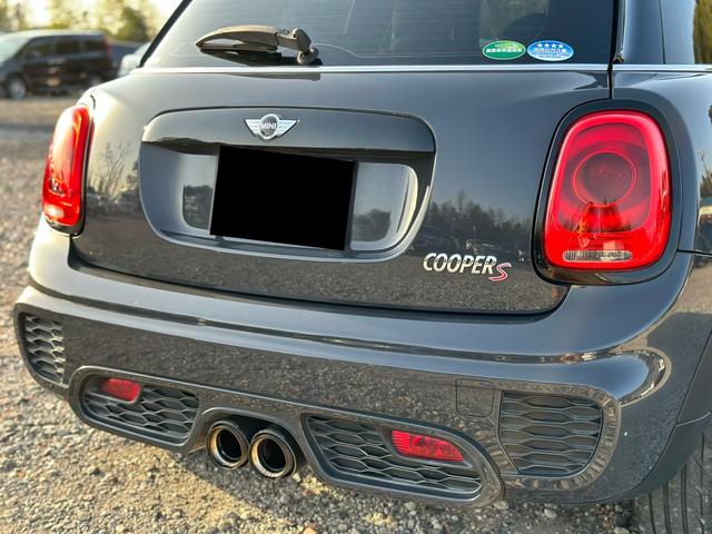 ＭＩＮＩ クーパーＳ　ｗｏｒｋｓパーツ付　クルコン　純正ナビ　バックカメラ　ドライブレコーダー　プッシュスタート（59枚目）