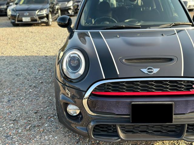 ＭＩＮＩ クーパーＳ　ｗｏｒｋｓパーツ付　クルコン　純正ナビ　バックカメラ　ドライブレコーダー　プッシュスタート（69枚目）