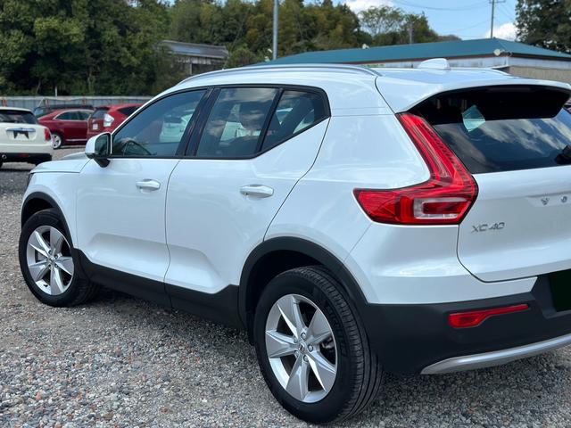 ＸＣ４０ アルティメット　Ｂ４　ＡＷＤ　バックカメラ　シートヒーター　ＥＴＣ　電動バックドア（11枚目）