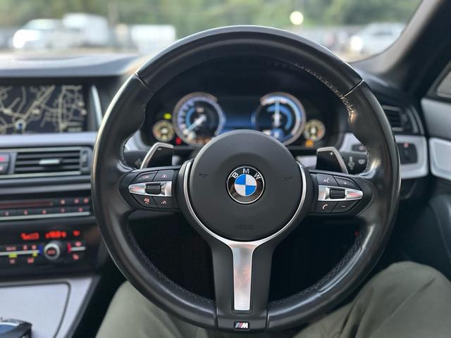 ５シリーズ ５３５ｉ　Ｍスポーツ　画面ディスプレイ　最終後期型　サンルーフ　革シート　クルコン付　　シートヒーター　１８インチ　地デジＴＶ（32枚目）