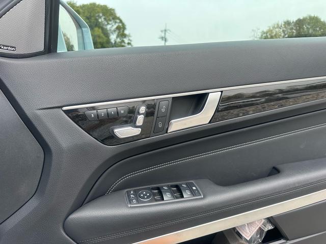 Ｅクラス Ｅ２５０クーペ　ＡＭＧ　スポーツパッケージ　革シート　純正ナビ　テレビ　キー２個　シートヒーター　メモリーシート　バックカメラ（17枚目）