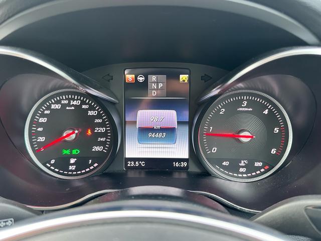 Ｃクラスステーションワゴン Ｃ２２０ｄ　ステーションワゴンローレウスエディション　パノラマサンルーフ　革シート　電動リアゲート　純正１８インチ　シルバールーフレール（40枚目）