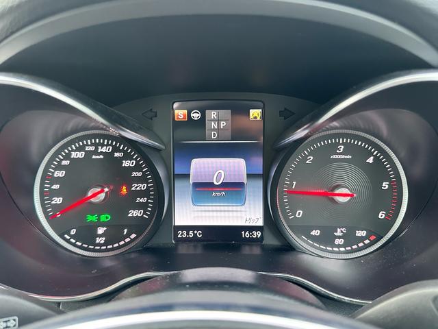 Ｃクラスステーションワゴン Ｃ２２０ｄ　ステーションワゴンローレウスエディション　パノラマサンルーフ　革シート　電動リアゲート　純正１８インチ　シルバールーフレール（41枚目）