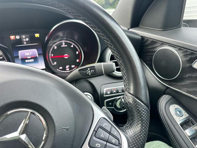 Ｃクラスステーションワゴン Ｃ２２０ｄ　ステーションワゴンローレウスエディション　パノラマサンルーフ　革シート　電動リアゲート　純正１８インチ　シルバールーフレール（42枚目）