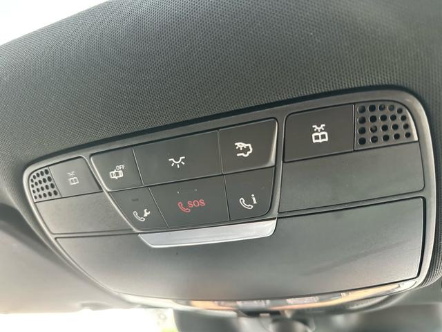 Ｃクラスステーションワゴン Ｃ２２０ｄ　ステーションワゴンローレウスエディション　パノラマサンルーフ　革シート　電動リアゲート　純正１８インチ　シルバールーフレール（47枚目）