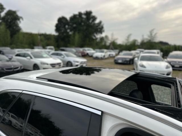 Ｃクラスステーションワゴン Ｃ２２０ｄ　ステーションワゴンローレウスエディション　パノラマサンルーフ　革シート　電動リアゲート　純正１８インチ　シルバールーフレール（51枚目）