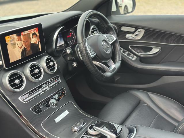 Ｃクラスステーションワゴン Ｃ２２０ｄ　ステーションワゴンローレウスエディション　パノラマサンルーフ　革シート　電動リアゲート　純正１８インチ　シルバールーフレール（65枚目）