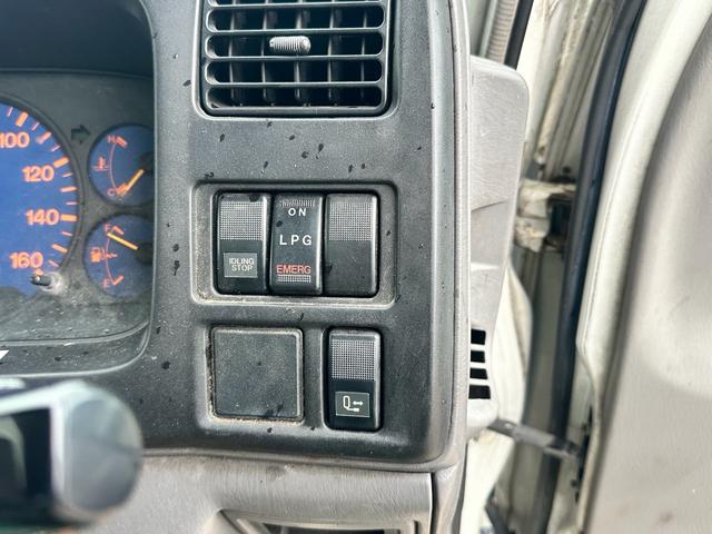 タイタンダッシュ ロングシングルワイドローカスタム　バックカメラ　ＥＴＣ　普通車免許運転可能（28枚目）