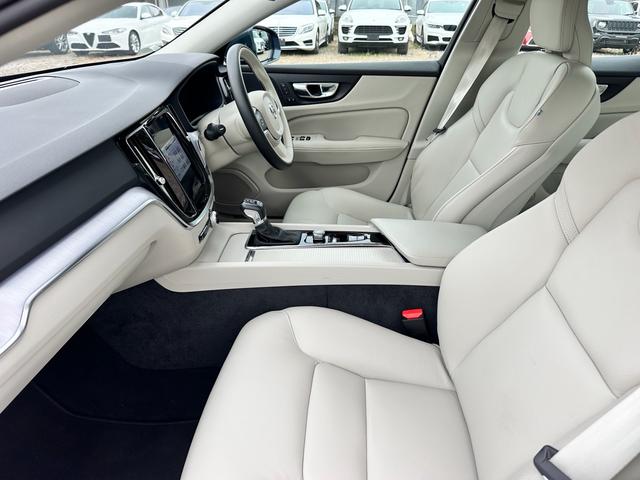 S60 T4 モメンタム 360°カメラ クルコン ETC キー2個 アルミ 新車保証書(14枚目)