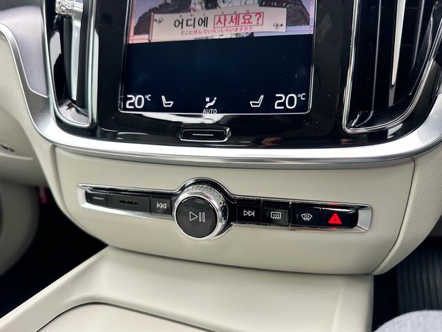 S60 T4 モメンタム 360°カメラ クルコン ETC キー2個 アルミ 新車保証書(20枚目)