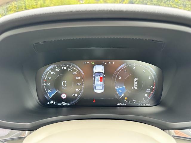 S60 T4 モメンタム 360°カメラ クルコン ETC キー2個 アルミ 新車保証書(37枚目)